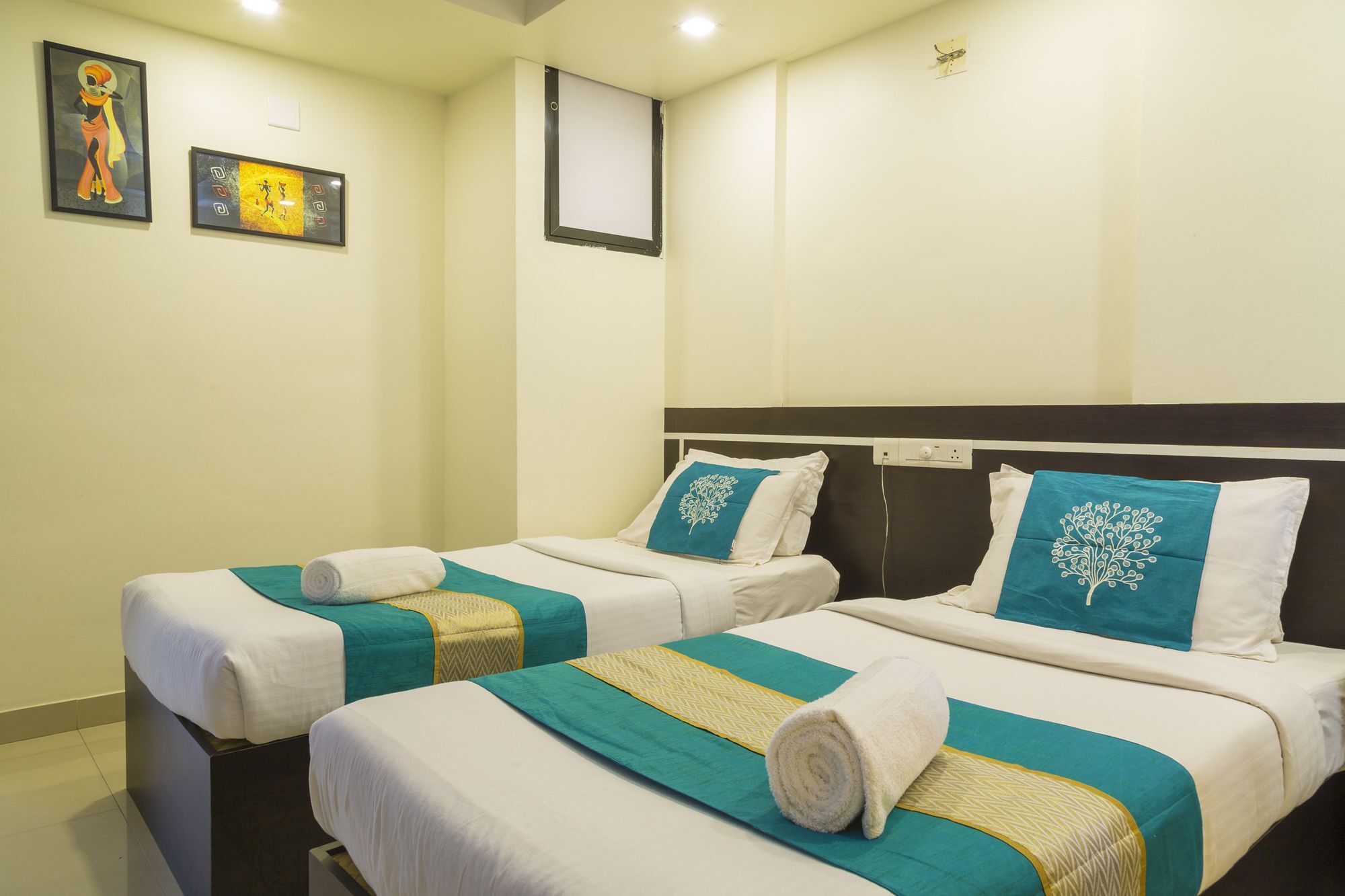 Kochi Hotel Sm Regency מראה חיצוני תמונה