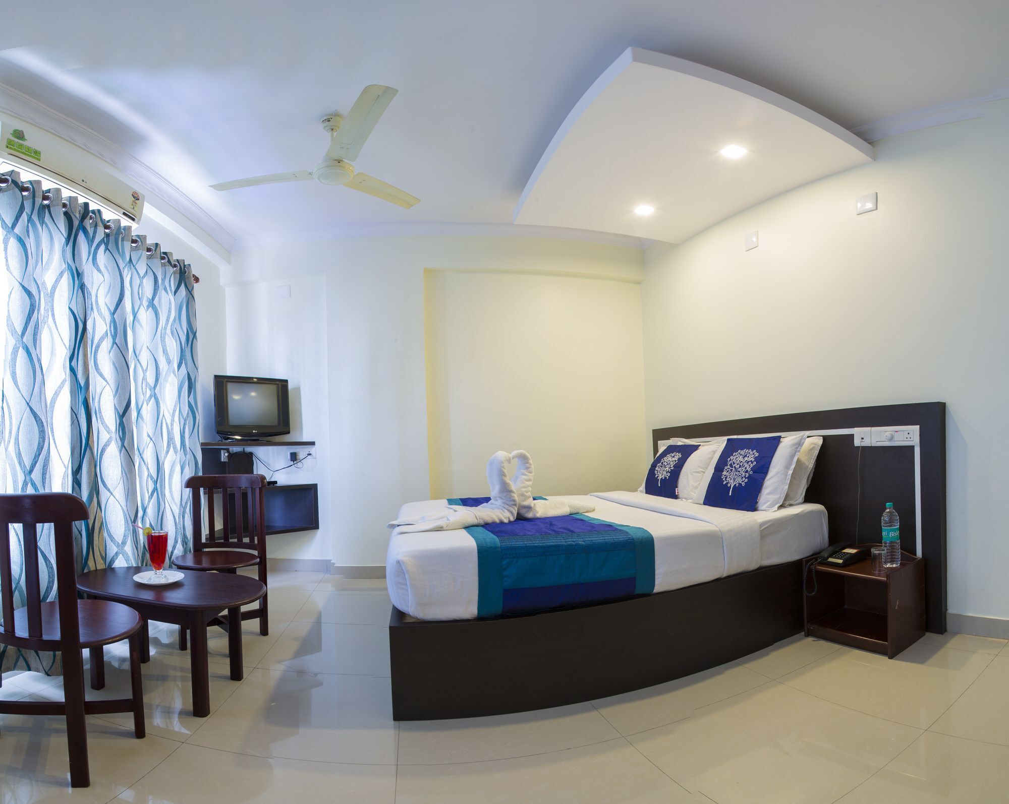 Kochi Hotel Sm Regency מראה חיצוני תמונה